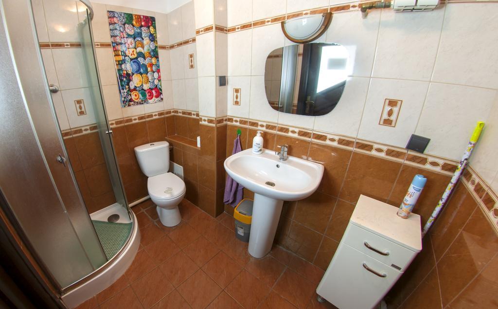 Wierzbno Hostel Варшава Экстерьер фото