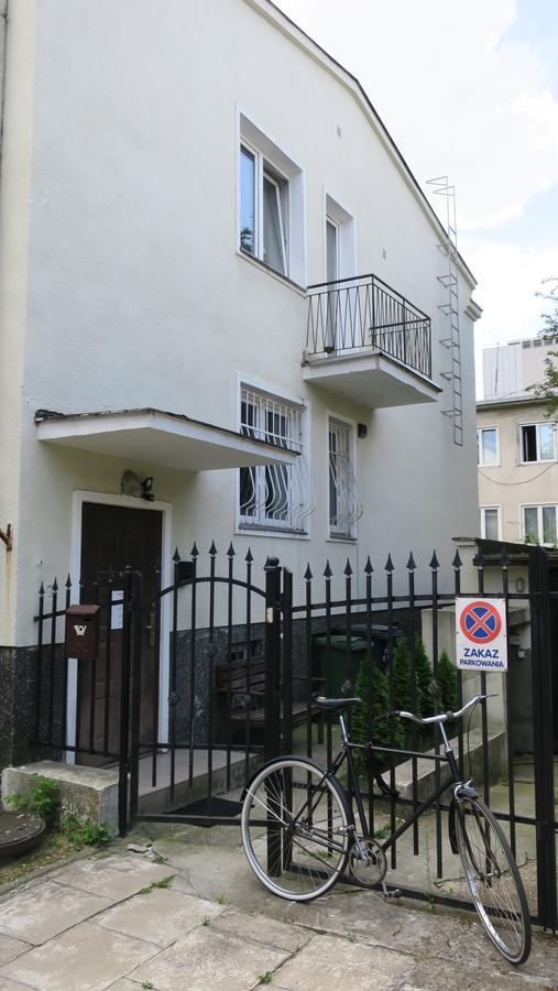 Wierzbno Hostel Варшава Экстерьер фото