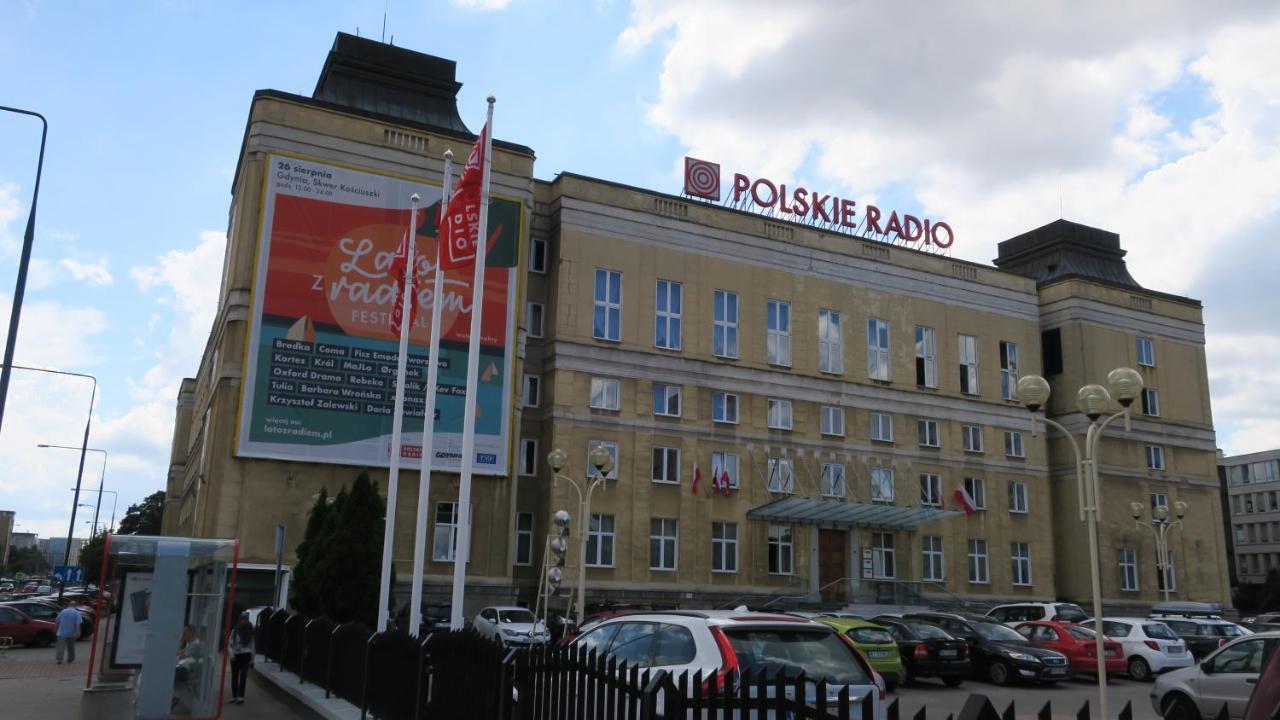 Wierzbno Hostel Варшава Экстерьер фото